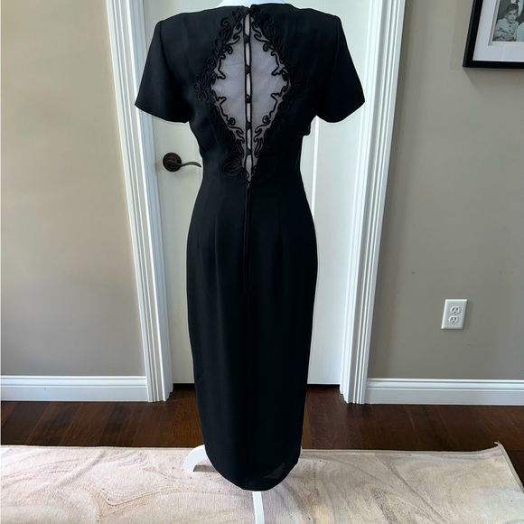 Maggie London Black Short Sleeve Long Dress Size 4. - Picture 7 of 8